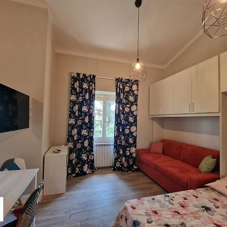 Lella Apartment With Free Parking By Florence Sweet Homes ภายนอก รูปภาพ
