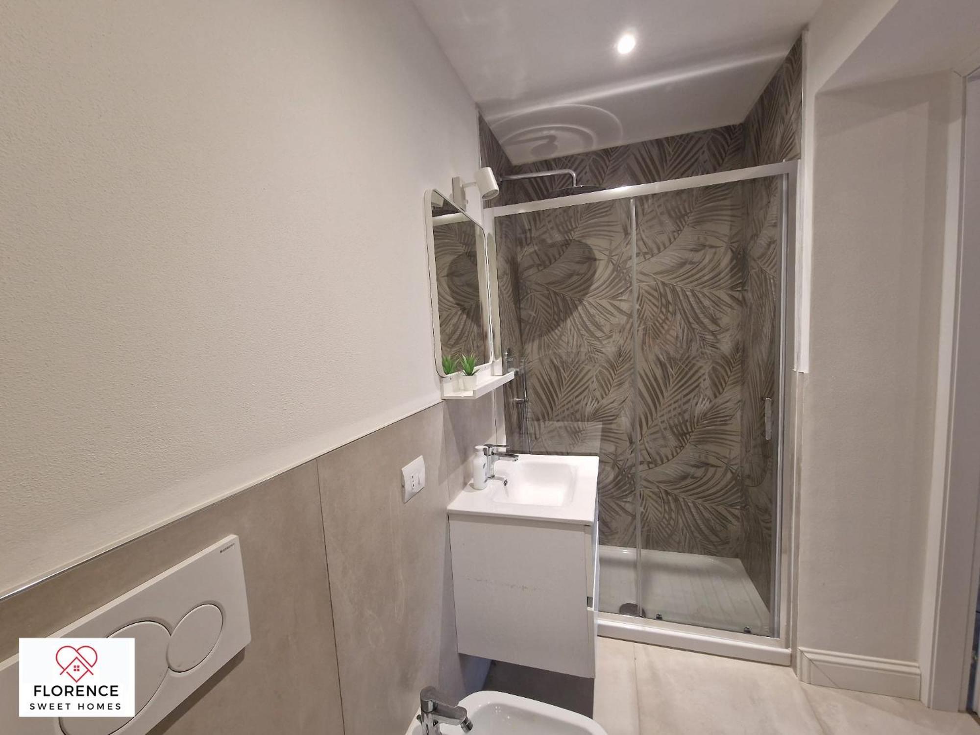 Lella Apartment With Free Parking By Florence Sweet Homes ภายนอก รูปภาพ